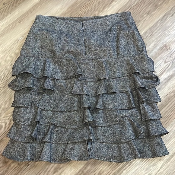 TALBOTS Wool blend Ruffled Tiered Pencil Skirt Gray Size 14 Textured Career - Picture 5 of 10